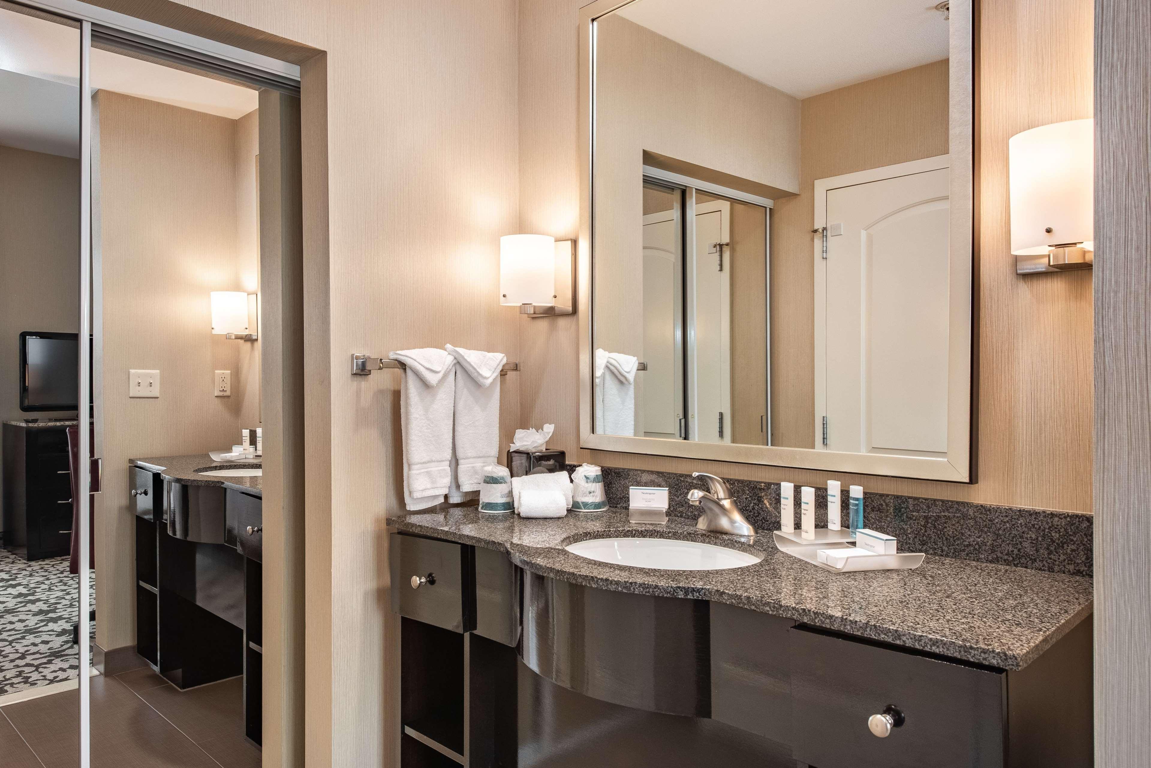 Homewood Suites By Hilton Oxnard/Camarillo Buitenkant foto